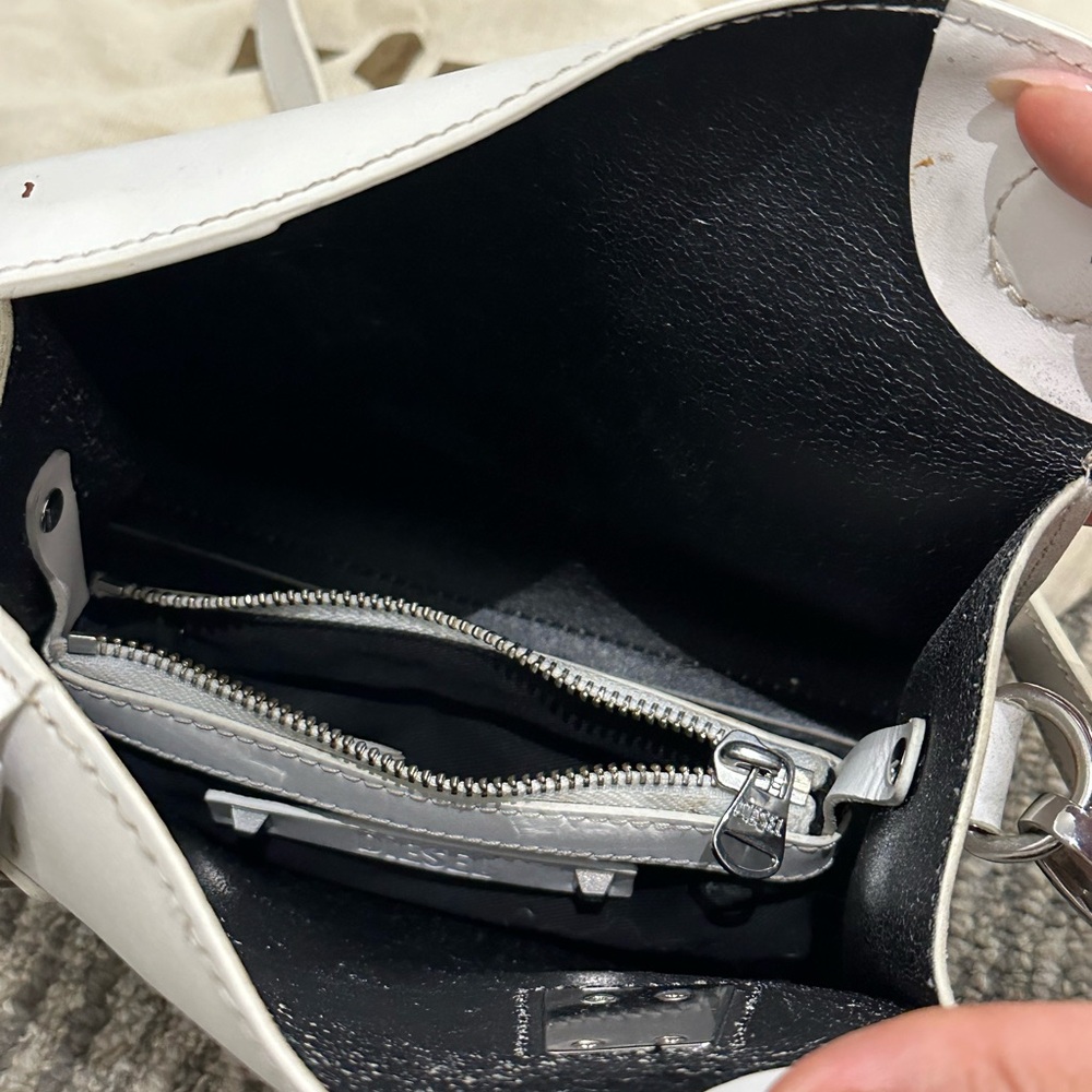Diesel Distressed Shoulder Bag - Picture 5 of 6